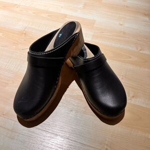 Black Swedish Leather Clogs